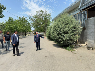 Rayon rəhbəri Cavanşir küçəsində aparılan təmir işləri ilə yerində tanış olub