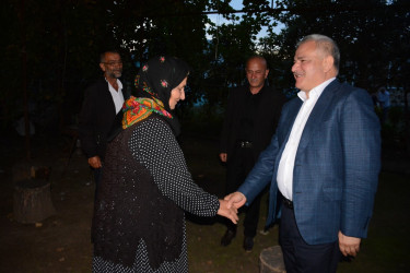 Rayon rəhbəri 87 yaşlı kənd ağsaqqalını evində ziyarət edib