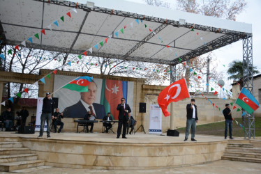 Tərtərdə Türk Əməkdaşlıq və Koordinasiya Agentliyi (TİKA) tərəfindən təmir olunmuş Heydər Əliyev adına parkda yerləşən Açıq Hava Səhnəsinə baxış keçirilib