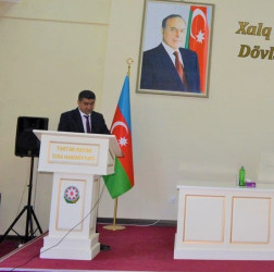 Rayon rəhbərinin sədrliyi ilə aparat müşavirəsi keçirilib