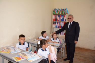 Rayon rəhbəri Seydimli kənd tam orta məktəbində mövcud şəraitlə tanış olub