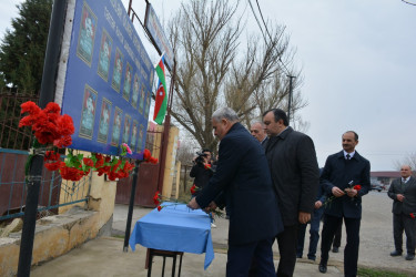 İcra başçısı Qaradağlı kənd tam orta məktəbində mövcud şəraitlə tanış olub