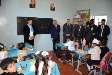 Rayon rəhbəri Ələsgərli kənd tam orta məktəbində mövcud şəraitlə tanış olub