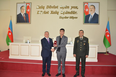 Tərtərdə Vətən müharibəsi iştirakçılarına medallar təqdim olunub