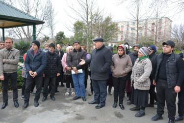 Milli Məclisin deputatı Sahib Alıyev Tərtər şəhərinin Nizami küçəsində seçicilərlə görüşüb