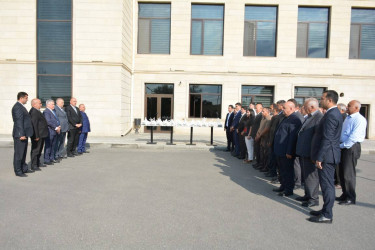 Rayon rəhbəri Milli Məclisin deputatı ilə birlikdə  şəhid Aslan Hüseyinovun ailəsini ziyarət edib