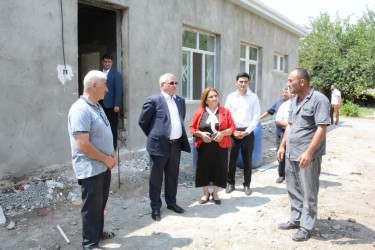 Rayon rəhbəri Hüsənli kənd körpələr evi-uşaq bağçasında aparılan əsaslı təmir işləri ilə tanış olub