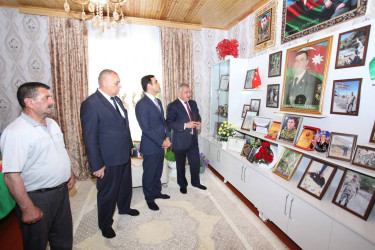 Tərtərdə “Konstitusiya və Suverenlik İli” çərçivəsində şəhid Elnur İbrahimovun ailəsi ziyarət edilib