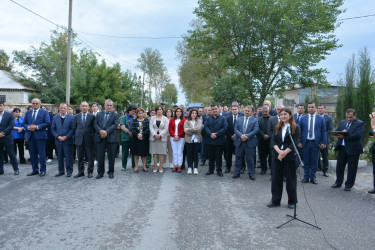 Rayon rəhbərinin növbəti səyyar qəbul-görüşü şəhərin Mahir Əsədov küçəsində keçirilib.