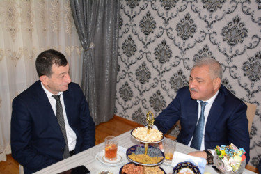 Rayon rəhbəri şəhid Baxışlı Baxışın ailəsini ziyarət edib