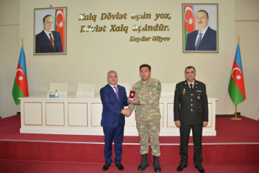 Tərtərdə Vətən müharibəsi qazilərinə və iştirakçılarına medallar təqdim olunub