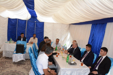 Rayon rəhbəri Qarabağ müharibəsi əlilinin anasının yas mərasimində iştirak edib
