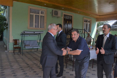Rayon rəhbəri Soyulan kəndində 73 yaşlı ağsaqqalı ziyarət edib