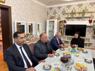 Tərtər Rayon İcra Hakimiyyətinin başçısı 27 Sentyabr – Anım Günü ilə əlaqədar Vətən müharibəsi şəhidi Tural Məmmədlinin ailəsini ziyarət edib