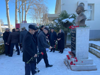 Azərbaycanın Milli Qəhrəmanı Elman Hüseynovun anım gunu qeyd olundu