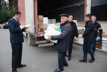 Milli Məclisin deputatı Ağalar Vəliyev Novruz bayramı münasibətilə ağsaqqalları təbrik edib onlara bayram sovqatları göndərib