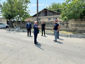 Rayon rəhbəri Cavanşir küçəsində aparılan təmir işləri ilə yerində tanış olub