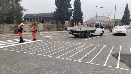 Tərtər şəhəri ərazisində yol nişanlarının və nişanlanma xətlərinin bərpası davam etdirilir