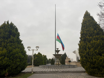 Tərtərdə Xocalı soyqırımı qurbanlarının xatirəsi bir dəqiqəlik sükutla yad olunub