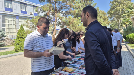 Tərtərdə “Kitab karvanı” layihəsi həyata keçirilib.