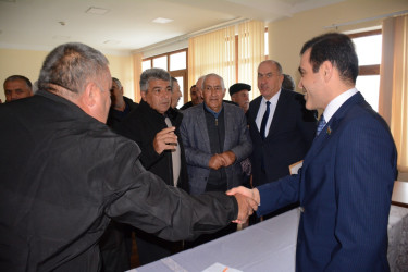 Milli Məclisin deputatı Anar Məmmədov Tərtər rayonunun Şıxarx qəsəbəsində müvəqqəti məskunlaşan Ağdərə rayon sakinləri ilə növbəti görüşünü keçirib.