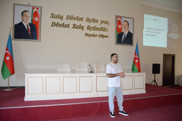 Tərtərdə RİH əməkdaşları üçün “İcra hakimiyyətlərində kibermaarifləndirmə və süni intellektdən təhlükəsiz istifadə” mövzusunda təlim keçirilib