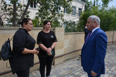 Rayon rəhbərinin növbəti səyyar qəbul-görüşü şəhərin Mahir Əsədov küçəsində keçirilib.