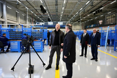 İlham Əliyev Tərtər elektromexanika zavodunun yenidənqurmadan sonra açılışında iştirak edib