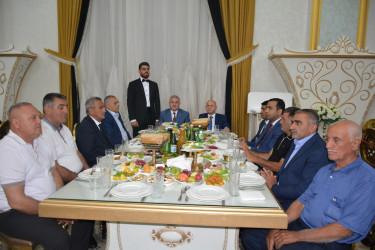 Rayon rəhbəri şəhid övladının toy şənliyində iştirak edib