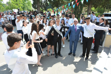 Tərtər Rayon İcra Hakimiyyətinin başçısı şəhid övladının “Son zəng” tədbirində iştirak edib