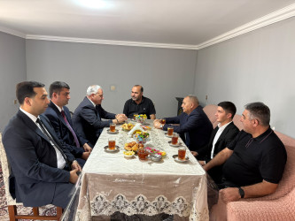 Tərtər Rayon İcra Hakimiyyətinin başçısı 27 Sentyabr – Anım Günü ilə əlaqədar Vətən müharibəsi şəhidi Mirşəmsi Babazadənin ailəsini ziyarət edib
