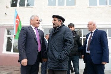 Rayon rəhbərinin növbəti səyyar-qəbul görüşü Qaraağacı kəndində keçirilib