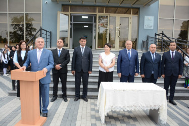 İcra başçısı “Bilik Günü” münasibəti ilə ümumtəhsil məktəblərində olub