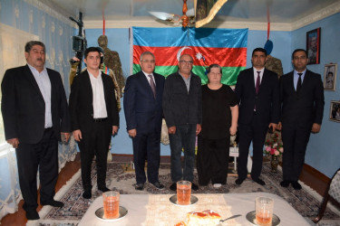 İcra başçısı şəhid, 3-cü dərəcəli “Rəşadət” ordenli Ruslan Lalayevin atasını 60 illik yubileyi münasibəti ilə təbrik edib