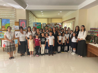 Tərtərdə Sülh aylığı çərçivəsində məktəblilərin əl işlərindən ibarət sərgi keçirilib