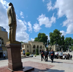 Heydər Əliyev İli -2023” :  “Ulu Öndər Heydər Əliyevin irsi milli sərvətimizdir” mövzusunda “dəyirmi masa” keçirilib