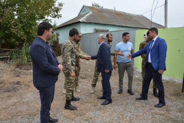 İcra başçısı Vətən Müharibəsi şəhidi Hacızadə Ceyhun İfrayıl oğlunun ikinci ildönümü ilə əlaqədar yas mərasimində iştirak edib