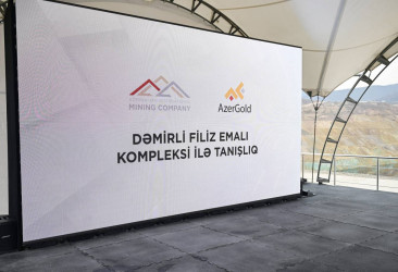 İlham Əliyev Ağdərə rayonunun Canyataq kəndində “Dəmirli” Filiz Emalı Kompleksinin fəaliyyəti ilə tanış olub