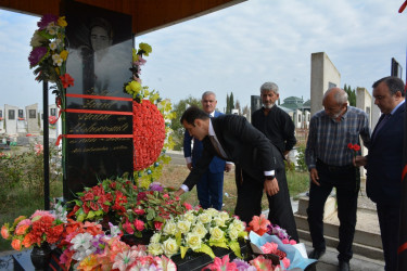 İcra başçısı 27 sentyabr “Anım Günü” ilə əlaqədar Evoğlu kəndində Vətən Müharibəsi şəhidi Məhərrəmli Fuad Habil oğlunun məzarını ziyarət edib