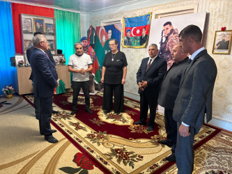 Tərtər Rayon İcra Hakimiyyətinin başçısı 27 Sentyabr – Anım Günü ilə əlaqədar antiterror əməliyyatları şəhidi Emin Abbaszadənin ailəsini ziyarət edib