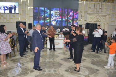 Rayon rəhbəri şəhid övladının toy şənliyində iştirak edib