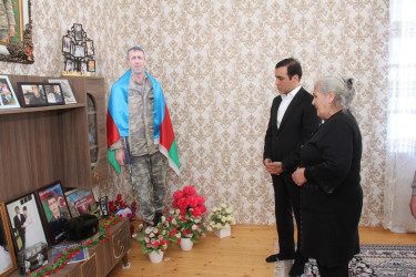 Milli Məclisin deputatı Anar Məmmədov şəhid Azər Qasımovun ailəsini ziyarət edib