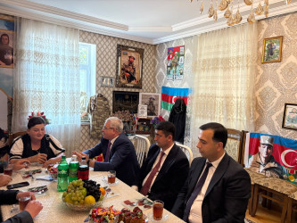 Tərtər Rayon İcra Hakimiyyətinin başçısı 27 Sentyabr – Anım Günü ilə əlaqədar Vətən müharibəsi şəhidi Şirinli Nurlanın ailəsini ziyarət edib