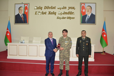 Tərtərdə Vətən müharibəsi qazilərinə və iştirakçılarına medallar təqdim olunub