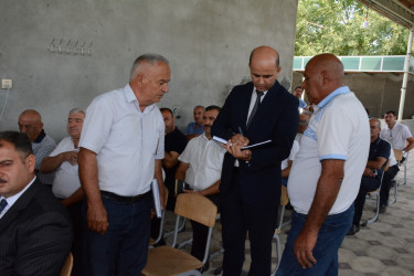 Rayon rəhbərinin növbəti səyyar-qəbul görüşü İlxıçılar kəndində keçirilib