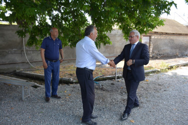 Rayon rəhbəri Qarabağ müharibəsi əlilinin anasının yas mərasimində iştirak edib