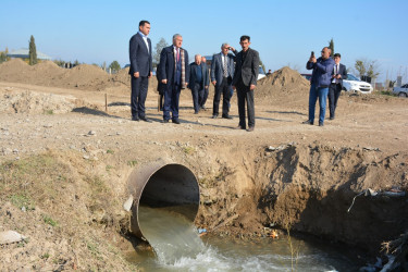 İcra başçısı suvarma arxının beton üzlüyə alınması ilə bağlı aparılan işlərlə yerində tanış olub