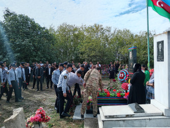 Vətən Müharibəsi şəhidi Rüstəm Hacıyevin şəhadətə qovuşmasının 6-cı ildönümü münasibətilə məzarı ziyarət olunub