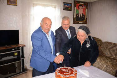 İcra başçısı şəhid atası Faiq Əliyevi 65 illik yubileyi münasibəti ilə təbrik edib
