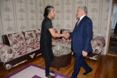 Rayon rəhbəri şəhid atası Zahid Məmmədovu 55 illik yubileyi münasibəti ilə təbrik edib